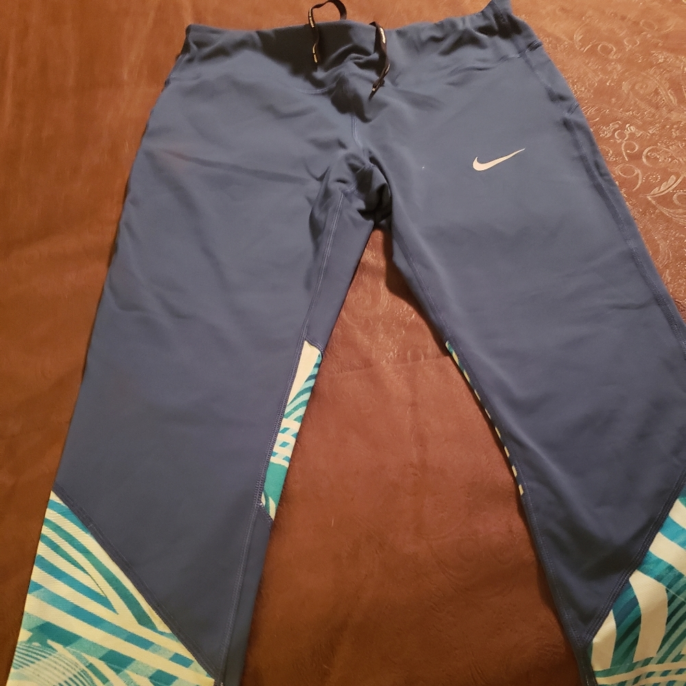 Nike capri pant.
